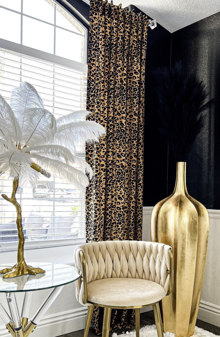15+ Gold & Black Home Decor You'll Love! - thedecorhomer.com