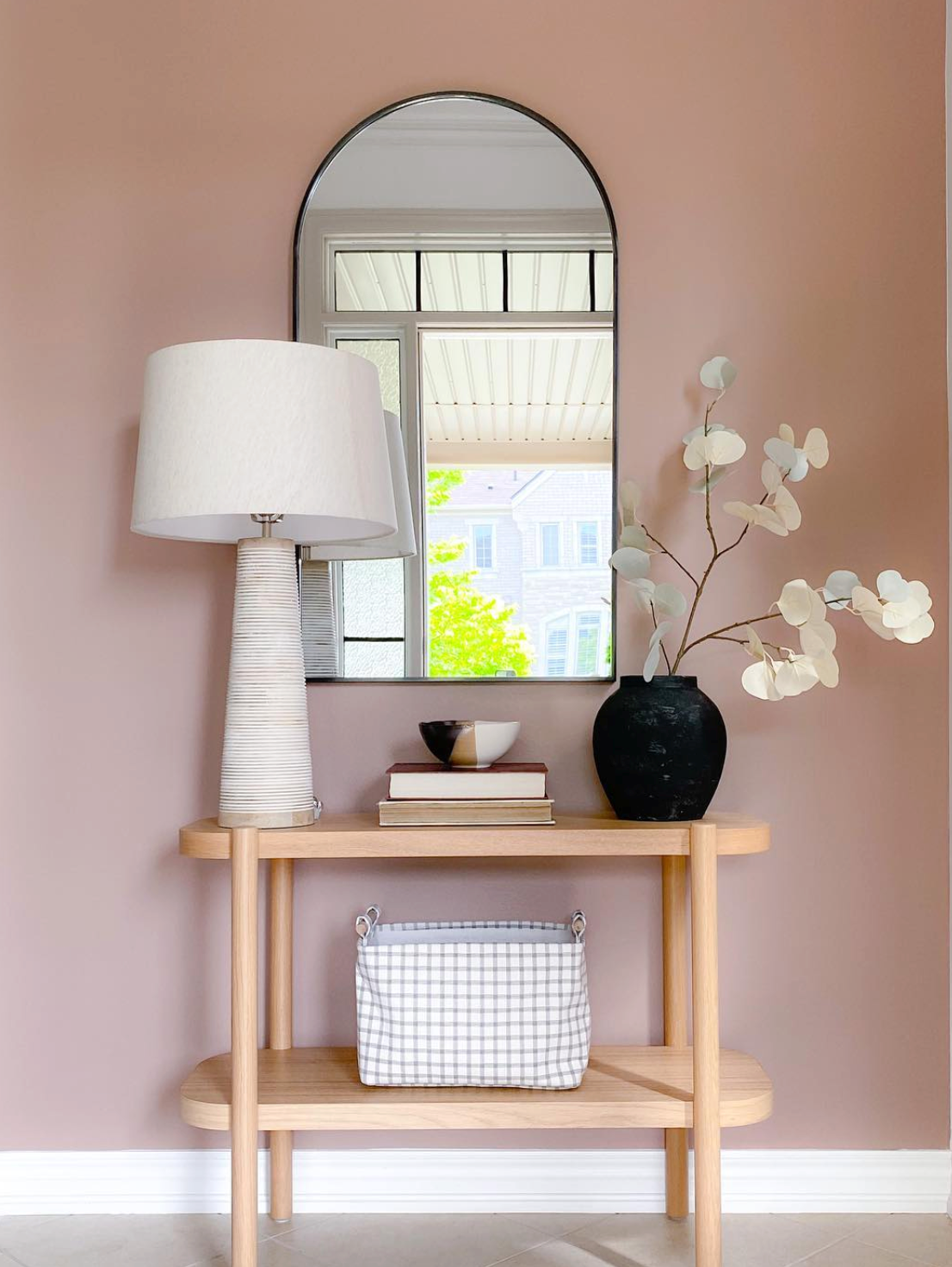 21+ Chic Small Entryway Ideas For Your Home! - thedecorhomer.com